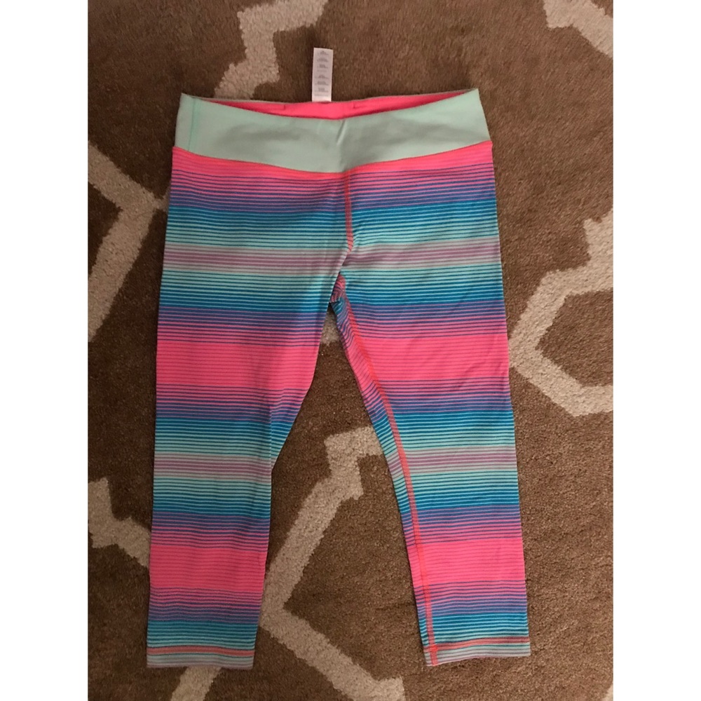 Ivivva Rhythmic crop size 12 (4 lululemon)